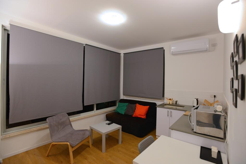 Arlozorov Bat Yam Beach Zimmer foto